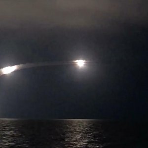 Russian Navy launched cruise missiles against ISIS infrastructural facilities in Syria